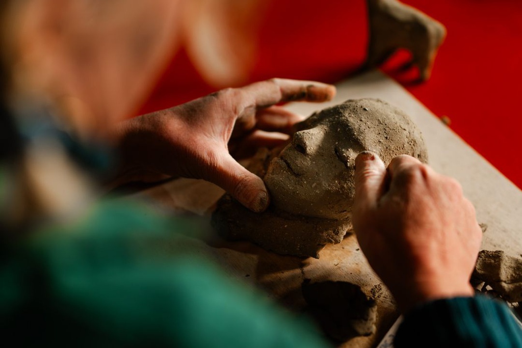 Ceramic Sculpture – From Earth to Firewood