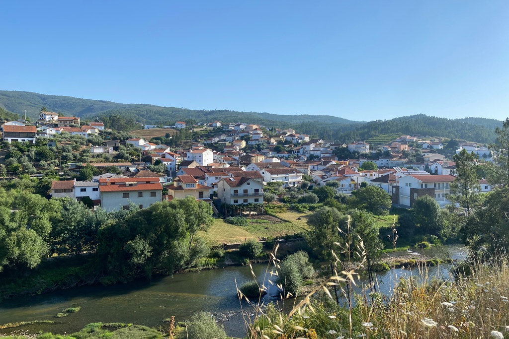 Meandros: Variante Dornelas do Zêzere > Alqueidão [GR33 - GRZ: Etapa 6.1 Variante 33.2]