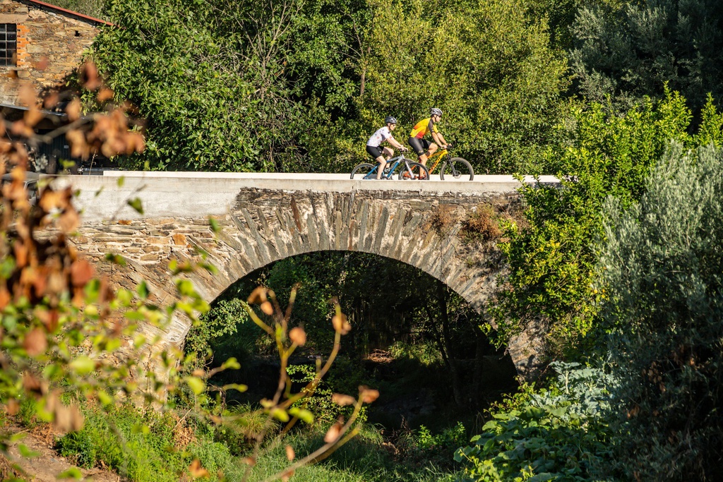 Centro Cyclin'Portugal da Praia Fluvial da Fróia (P33 - Vermelho)