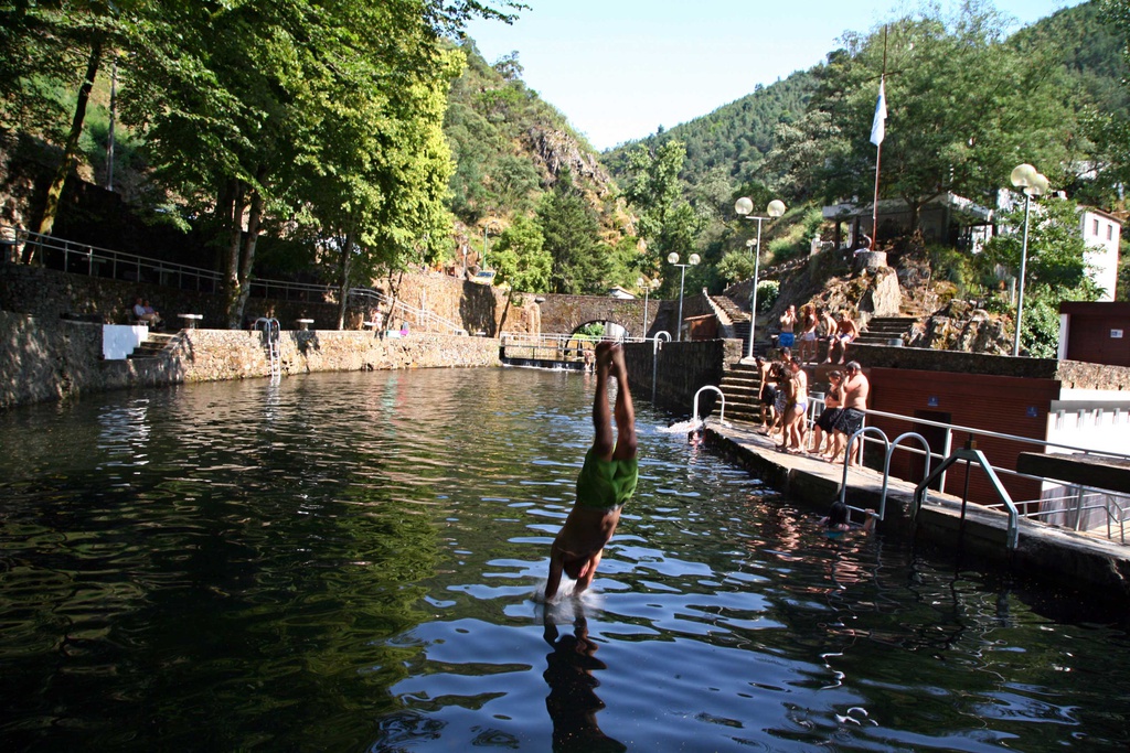 "PR3 LSA - Lousã Schist Walking Trail  - Levada Route"