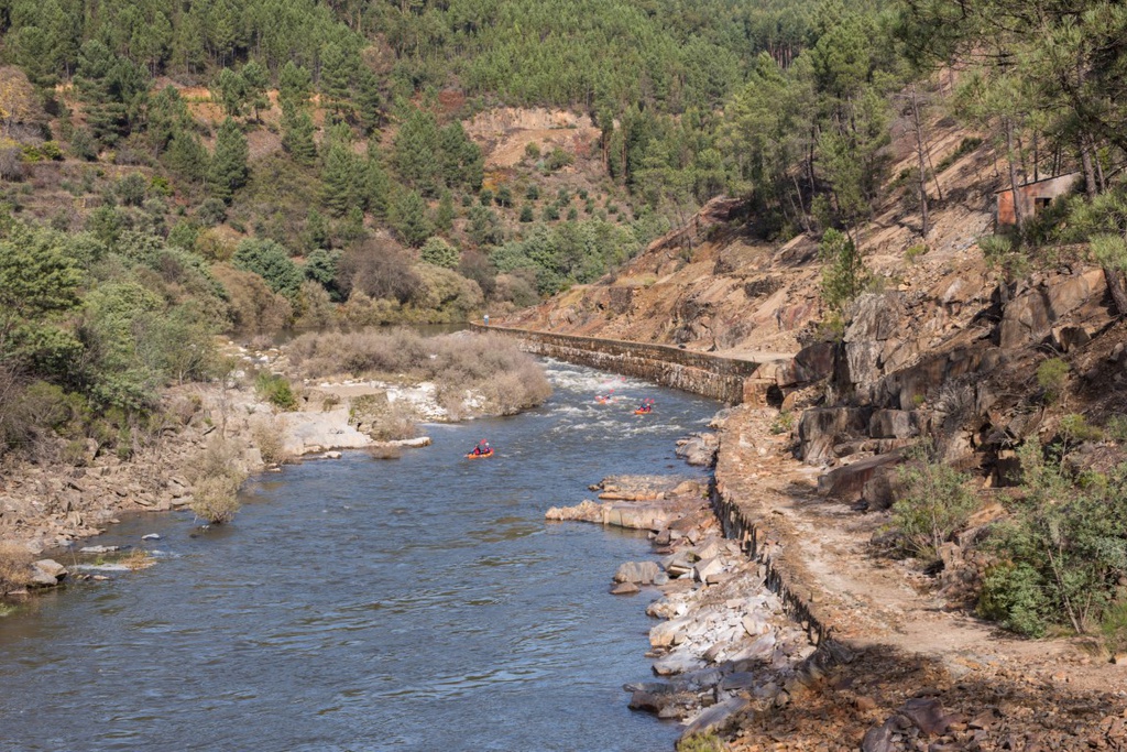 Caminhada geológica-artística