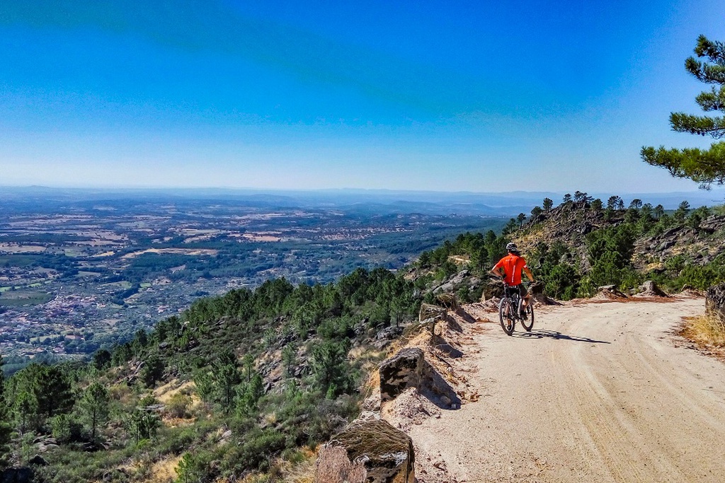 Centro Cyclin'Portugal da Serra da Gardunha (P5 - Preto)