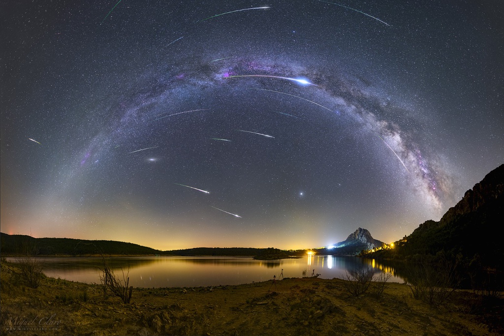 Perseid Night: Observation of Shooting Stars, Constellations, and the Moon through a Telescope