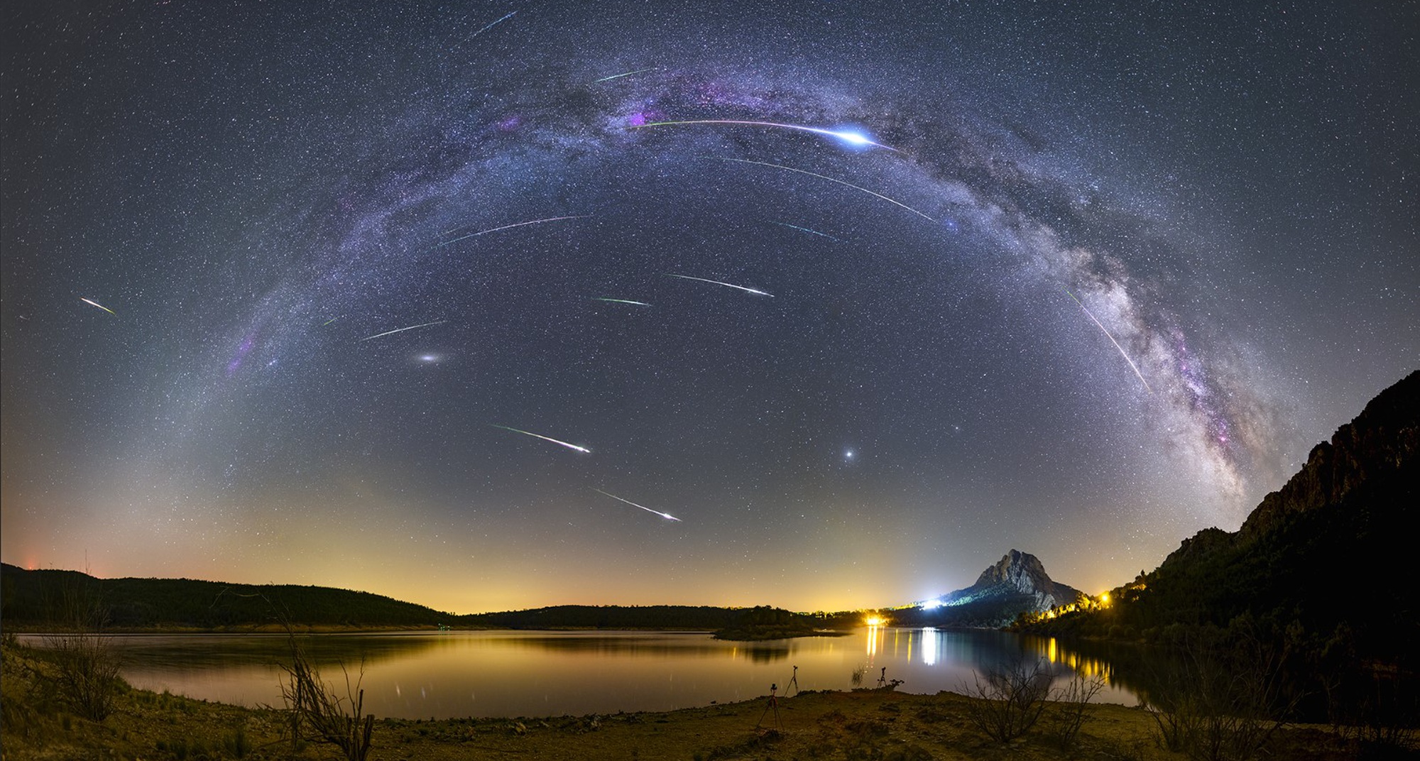 Perseid Night: Observation of Shooting Stars, Constellations, and the Moon through a Telescope